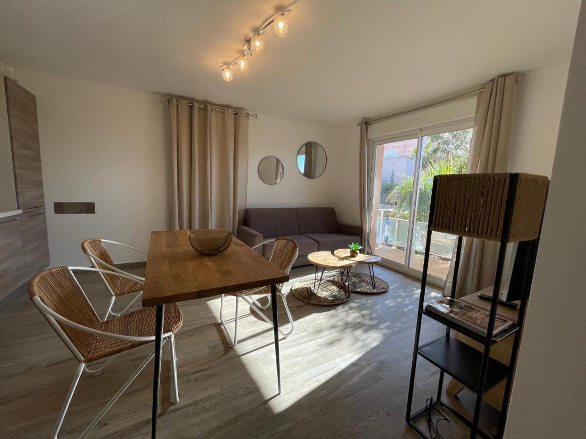 Residence Des Iles Л'Иль-Рус Экстерьер фото